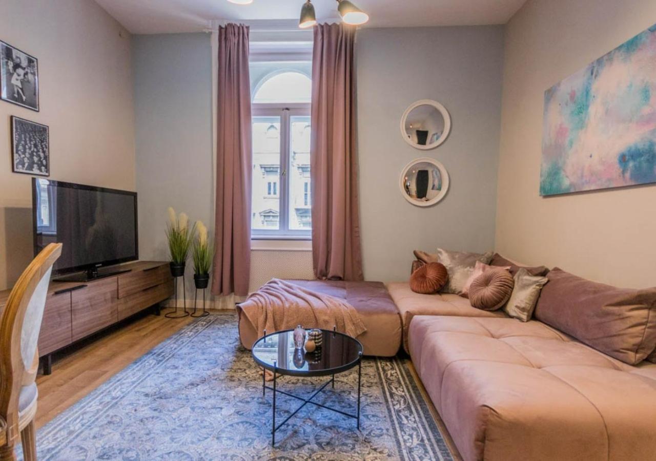 Budapest True Gem Downtown Next To Synagogue And Gozsdu Garden Area Bagian luar foto